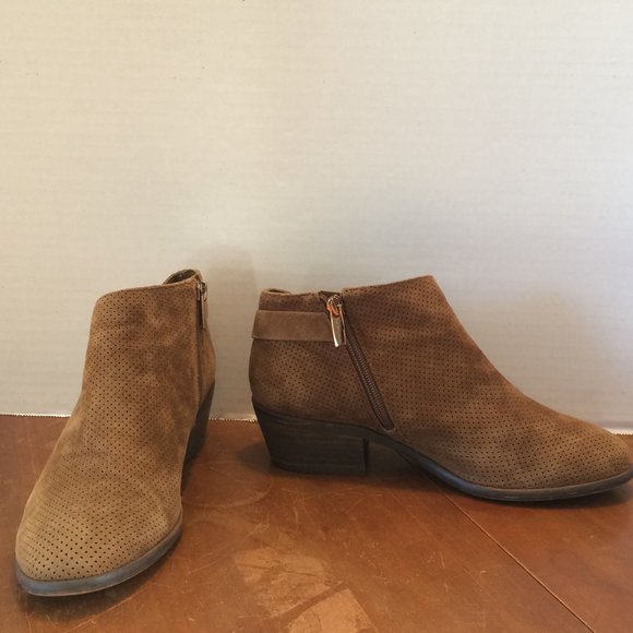 Vince Camuto Parveen Suede Bootie Deep Caramel Brown - Picture 1 of 9